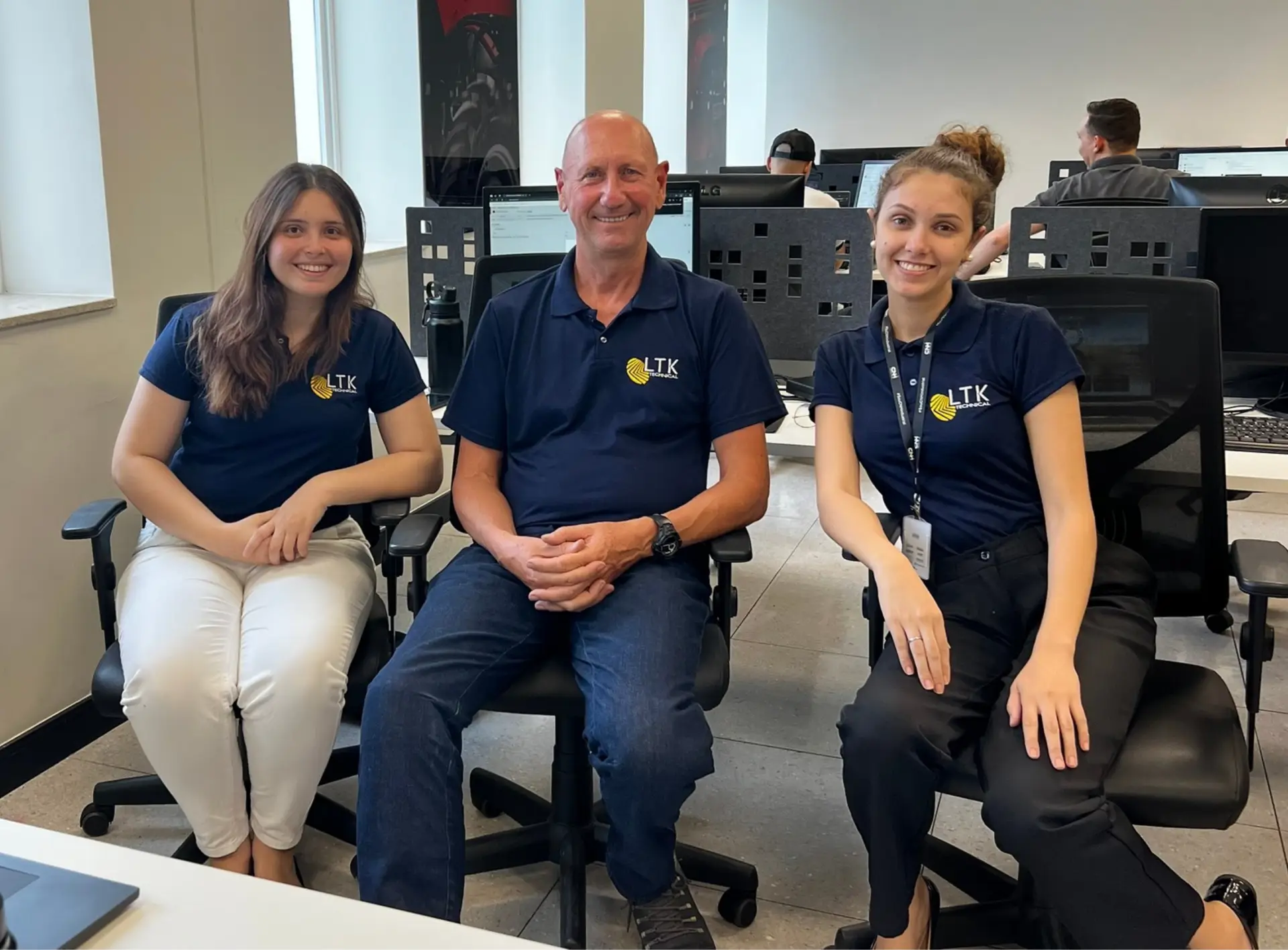 CEO e equipe de suporte técnico dedicado aos clientes